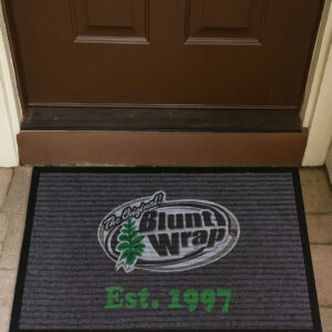 Tapete Blunt Wrap Est. 1997 | Entrada con estilo